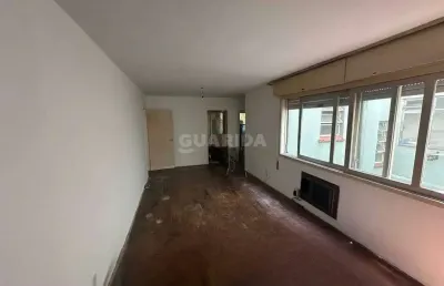 Apartamento com 2 dormitórios no bairro moinhos de vento