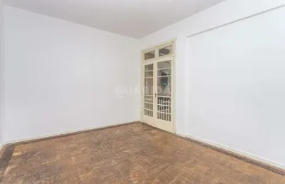 Apartamento com 2 dormitórios no bairro centro histórico