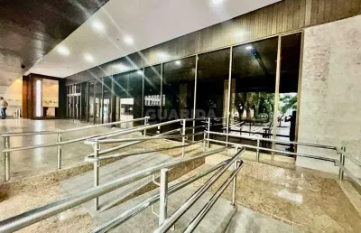 Ponto comercial para alugar na Rua dos Andradas, Centro Histórico, Porto Alegre