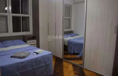 Apartamento com 2 dormitórios, mobiliado, no bairro cidade baixa