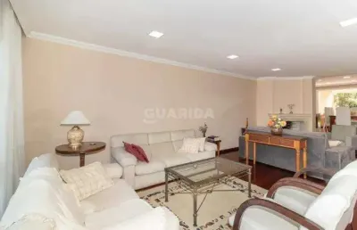 Casa residencial com 3 dormitórios, sendo 1 suíte, e 2 vagas de garagem no bairro santana !