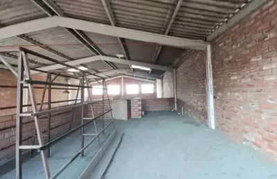 Pavilhão comercial com 2 vagas de garagem no bairro cristo redentor