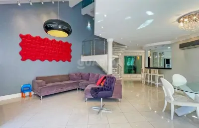 Belíssima casa mobiliada em condomínio fechado com 4 dormitórios na avenida ecoville!