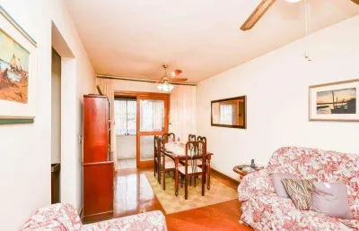 Apartamento mobiliado de 2 dormitórios no bairro alto petrópolis!