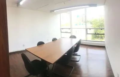 Sala comercial para alugar na Rua Riachuelo, Centro Histórico, Porto Alegre