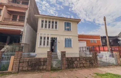 Casa tipo sobrado e mais um prédio de 2 andares no bairro são geraldo.