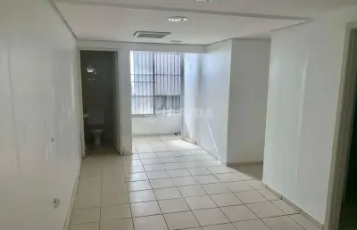 Sala comercial para alugar no bairro centro histórico.