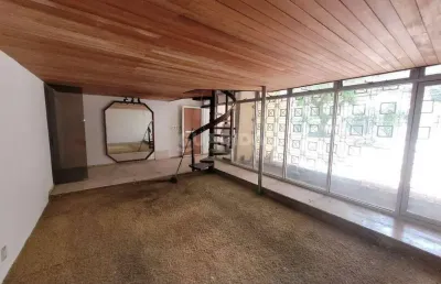 Casa de 3 dormitórios, sendo 1 suíte, no bairro bela vista.