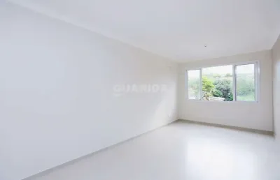 Apartamento com 2 dormitórios, 1 suíte e 2 vagas de garagem no bairro petrópolis