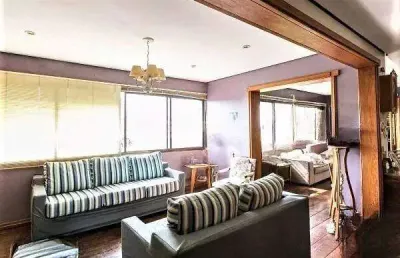Apartamento de 04 dormitórios, sendo 01 suíte no bairro auxiliadora.