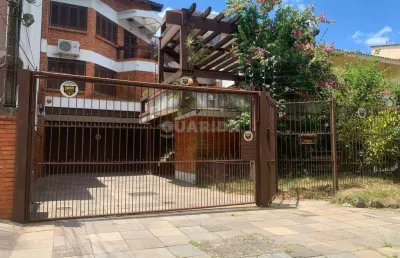 Casa com 3 quartos para alugar na Rua Canto e Melo, Cristal, Porto Alegre