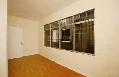 Sala comercial para alugar na Rua Francisco Ferrer, Rio Branco, Porto Alegre