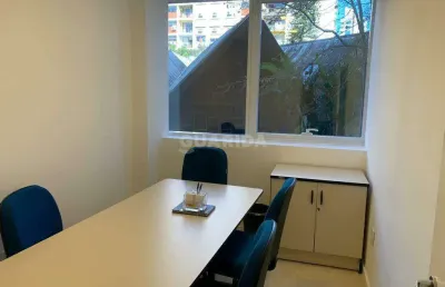 Conjunto comercial todo reformado no bairro auxiliadora .