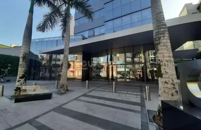 Conjunto comercial mobiliado no bairro moinhos de vento.