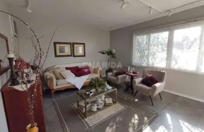 Casa residencial com 3 dormitórios suítes e 3 vagas de garagem no bairro três figueiras