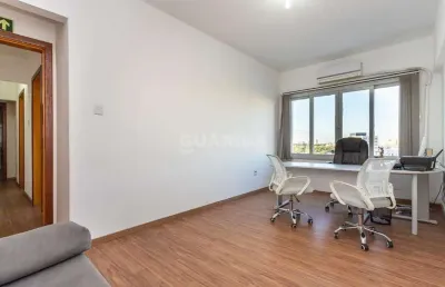 Sala comercial para alugar na Avenida Júlio de Castilhos, Centro Histórico, Porto Alegre