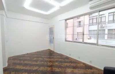 Sala comercial para alugar na Rua Vigário José Inácio, Centro Histórico, Porto Alegre