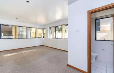 Sala comercial para alugar na Avenida Cristóvão Colombo, Higienópolis, Porto Alegre