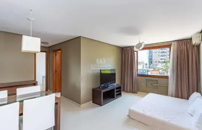 Apartamento semi mobiliado de 2 dormitórios, sendo 1 suíte no bairro bela vista, com vaga coberta e churrasqueira interna!!