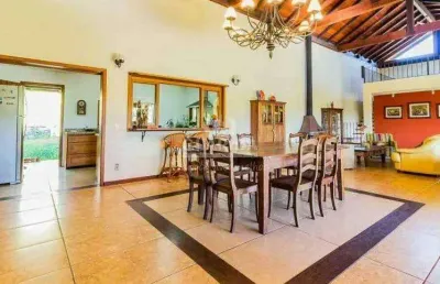 Casa em condomínio com 5 dormitórios no bairro vila nova