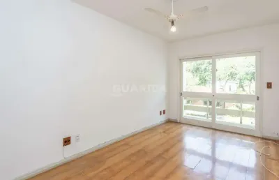 Apartamento de 1 dormitório com sacada no bairro tristeza.