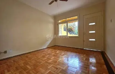 Casa residencial com 3 dormitórios no bairro teresópolis - porto alegre/rs