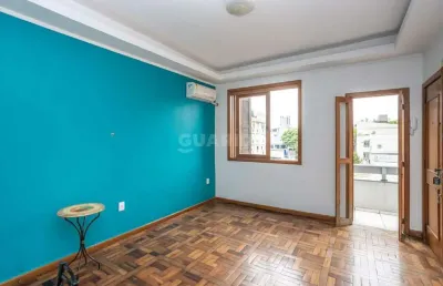 Apartamento com 2 dormitórios, sendo 1 suíte, no bairro bela vista