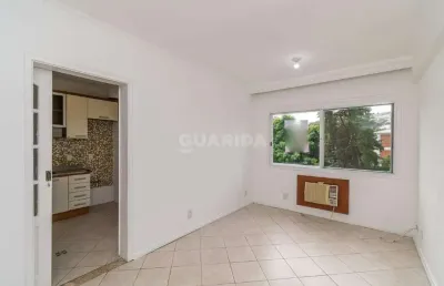 Apartamento com 2 dormitórios e 1 vaga de garagem no bairro cavalhada