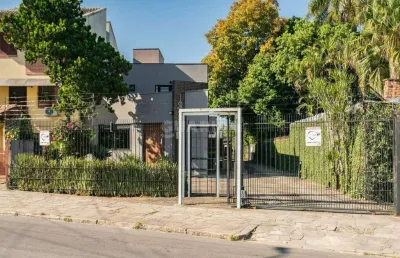 Casa comercial com sede administrativo e amplo depósito no bairro ipanema.