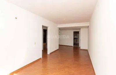 Amplo apartamento de 2 dormitórios no bairro floresta!