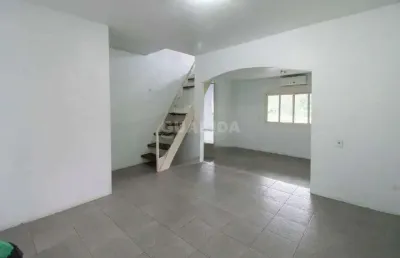 Casa residencial com 5 dormitórios, sendo 1 suíte, para alugar no bairro belém velho.