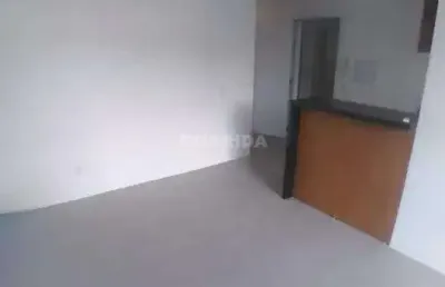 Apartamento com 2 dormitórios, sendo 1 suíte, e 1 vaga de garagem no bairro medianeira