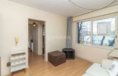 Apartamento com 1 dormitório com vaga de garagem no bairro petrópolis