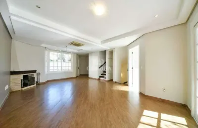 Casa em condomínio com 4 dormitórios, sendo 2 suítes, no bairro chácara das pedras!