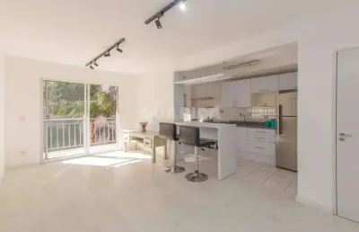 Apartamento com 3 dormitórios, sendo 1 suíte, e 1 vaga de garagem no bairro tristeza