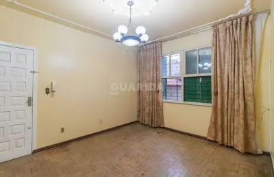 Apartamento de 3 dormitórios no bairro cidade baixa