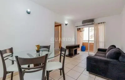 Apartamento mobiliado com 2 dormitórios para alugar no bairro partenon.