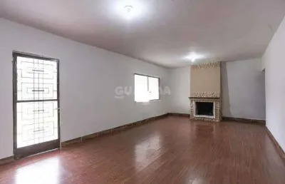 Casa residencial com 4 dormitórios, sendo 1 suíte, para alugar no bairro ipanema.