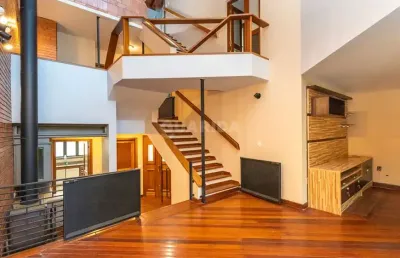 Casa em condomínio com 3 dormitórios, sendo 1 suíte, com vaga de garagem, no bairro cristal