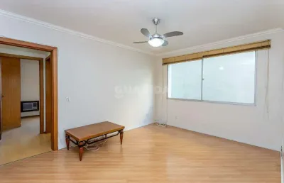 Apartamento de 03 dormitório no bairro petrópolis, com vaga coberta!