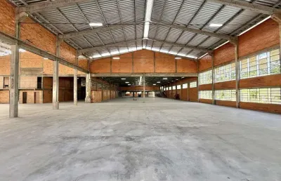 Galpão disponível para locação com aprox. 5.410 m² em blumenau/sc