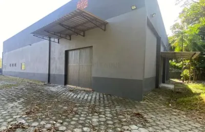 Galpão com 700 m2 disponível para locação no bairro rio morto em indaial-sc.