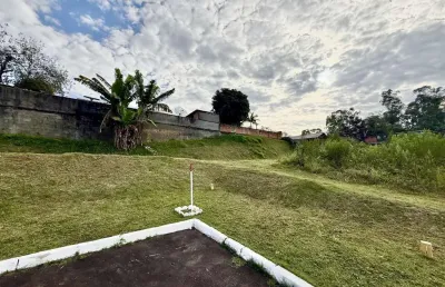 Terreno à venda em região central, no final da rua, pronto para construir com 53