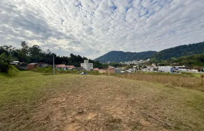 Terreno à venda em região central, no final da rua, pronto para construir com 53