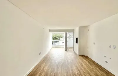 Apartamento novo com 2 suítes + 1 dormitório e 2 vagas à venda no bairro da fort