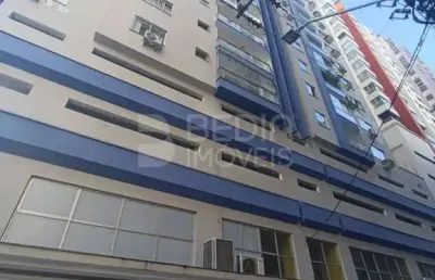 Locação apartamento estudante 03 dormitórios quadra mar