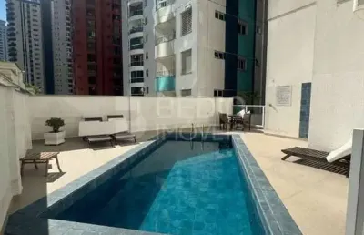 Apartamento quadra mar locação anual 03 dormitórios