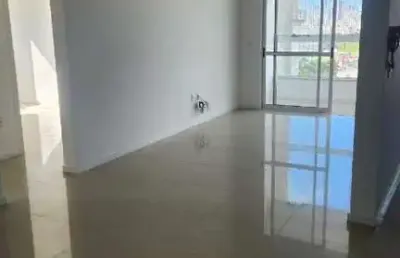 Apartamento em andar alto - 3 dormitórios - 2 vagas - área de lazer completa