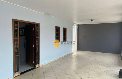 Casa com 2 quartos à venda na Rua B-5, 1, Parque Cuiabá, Cuiabá