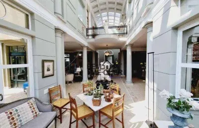 Desejada casa de alto padrão com 642m2 em área nobre da da city lapa.